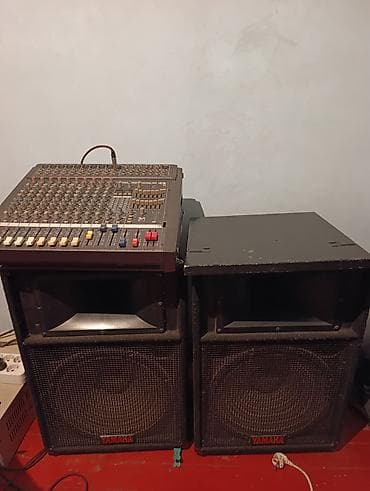 radio usb bluetooth: Dynacord PowerMate 1000 mikser və Yamaha səsgücləndirici akustik — 2