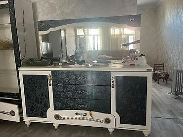 Qonaq dəsti satılır. 7 mine alınıb evdə yaşayış olmayıb yeni kimdiler — 1