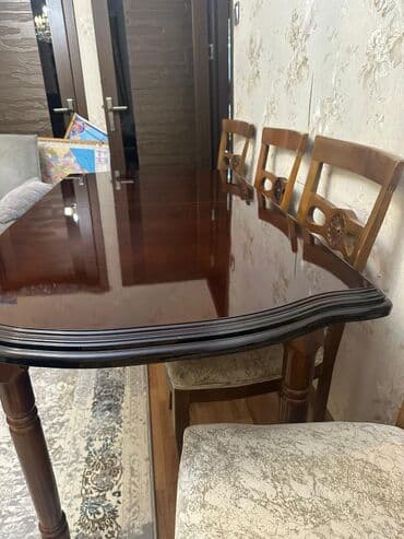 gulməxmər parcalar: Qonaq otağı üçün, Açılan, Dördbucaq masa, 6 stul — 2