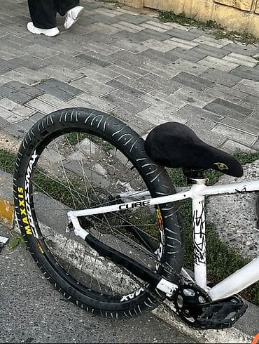 velo az: Əvvəla salam velosipedi satmaq səbəbim moto almaq üçündür. CUBE AİM — 9
