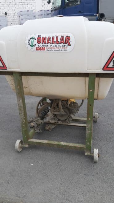 Qoşqular: Çiləyici 400 lt 
Türkiyə istehsalı 
Yeni — 1