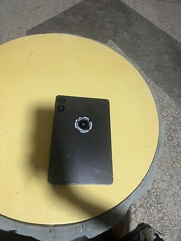 Salam eziz ve deyerli müsteriler bu plansetimiz Poco pad 120 Hz ekran