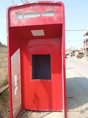kiosk: Axran ucun bag uçun əlverişlidir . bankomat olub .içi tır təmiz işıq — 1