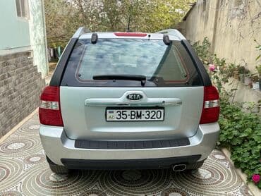 задний бампер мерседес: Kia Sportage, gümüşü rəng, krossover/SUV. Xüsusiyyətlər: - Kuzov: 5 — 4