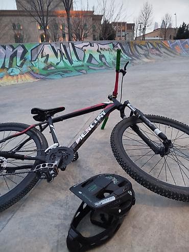 Dirt/Street tərzində tək sürüş üçün yığılmış Mercury velosiped -