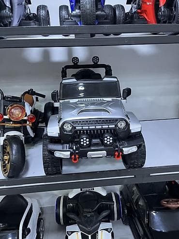 Uşaq üçün elektrikli jeep Wrangler madeli - Korpus: SUV tipli