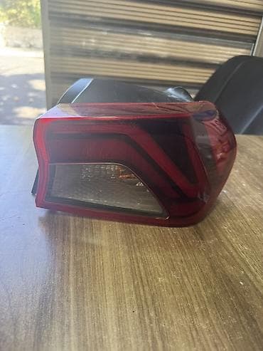 Nəqliyyat: Məhsul: Arxa fənər (taillight) - Rəng/optika: Qırmızı şəffaf korpus — 4