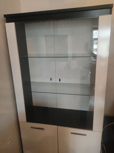 ikinci əl vitrin: Şüşəli dolab vitrini, İşlənmiş — 1