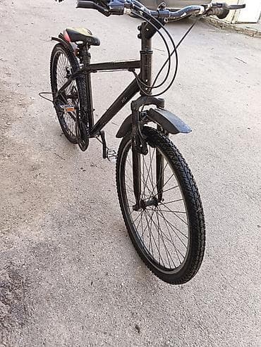 velosipet peredok: Şəhər/trek tipli universal velosiped – tam qara dizayn Xüsusiyyətlər — 5