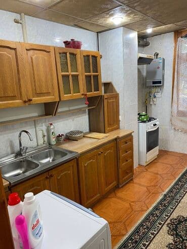 bina az musfiq qesebesi kohne tikili: Bakixanov gesebesi(Razin),252 nomreli mektebin yanı, Leningrad — 11