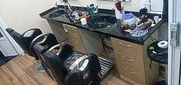 Kişi salonu üçün tam təchizatlı bərbər mebelləri və avadanlıqları - 3