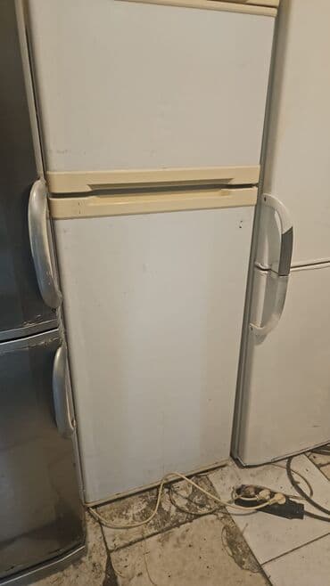 2 qapılı Soyuducu Satılır, rəng - Ağ lalafo.az -da 2 qapılı Soyuducu Satılır, rəng - Ağ