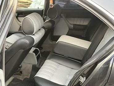 2000 bmw: BMW 5 series: 2 l | 1993 il Sedan — 7