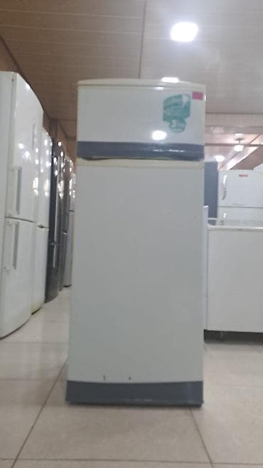 İki qapılı soyuducu - Yuxarıda ayrıca dondurucu bölmə - Aşağıda geniş at lalafo.az İki qapılı soyuducu - Yuxarıda ayrıca dondurucu bölmə - Aşağıda geniş