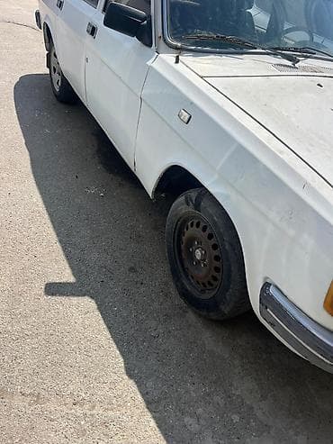 24 masin: QAZ 24 Volga: 2.4 l | 1998 il 200000 km Sedan — 5