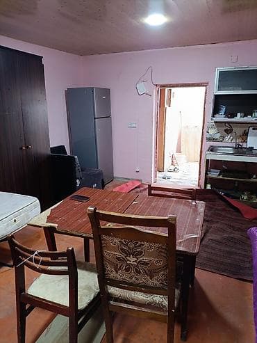 Hövsan butanin yanında yola yaxın əşyali ev kirayə verilir