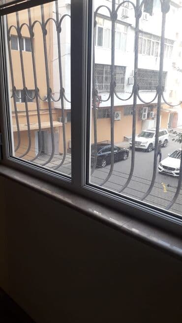 Kirayə mənzillər: Next to the winter Park, near the German pharmacy, in the new building — 9