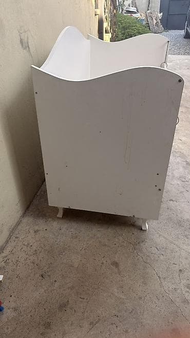matras dosek: Oğlan və qız üçün, İşlənmiş, Dördbucaq, Beşik, Dəstsiz, Matras ilə, Yellənmə mexanizmsiz — 2