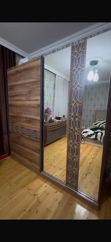 mebel şkaf: Taxta fakturalı sürgülü qapılı dolab - Material: isti qoz rəngli — 1