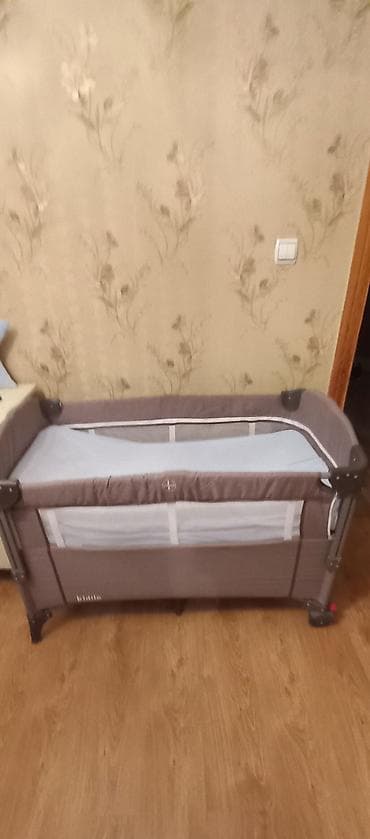 Beşiklər: Oğlan və qız üçün, Yeni, Dördbucaq, Beşik, Dəst ilə, Matras ilə, Yellənmə mexanizm ilə — 5