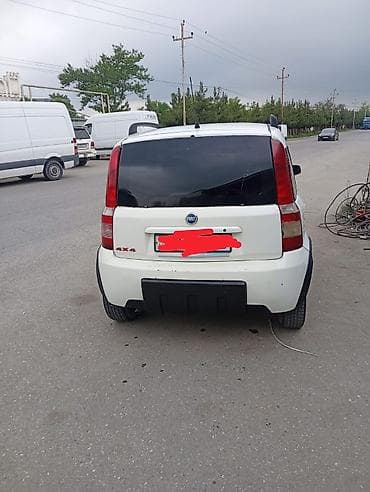 salam avto: Fiat Panda 4x4 – şəhər və kənar yollar üçün praktik kompakt krossover — 7