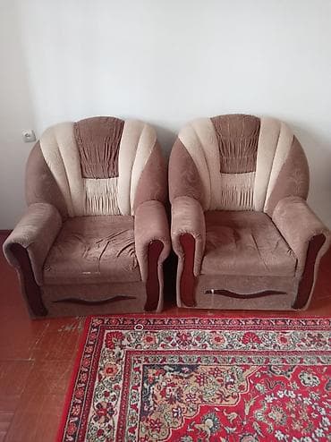paris mebel gence: 1 cüt kreslo. İşlənmiş halda. Köçlə bağlı satılır.Sumqayıt 17 mkr — 1