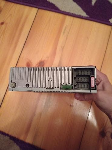 ford focus 2011: Mersedes orginal maqintafonu. 4 göz üstünnən cixmadi. Kime lazim olsa — 4