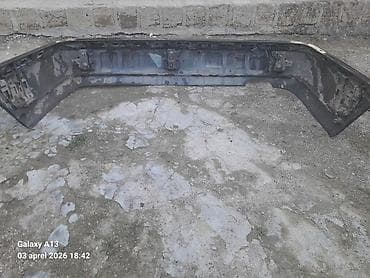 4 fara buferi: Məhsul: Avtomobil arxa bamperi

w202 arxa bufer nikelsiz — 1