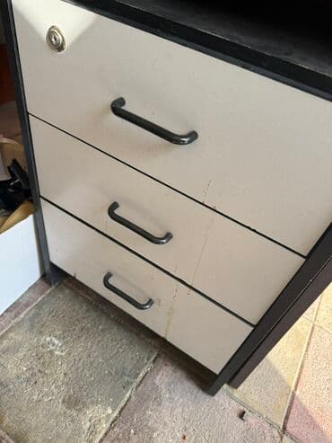 işlənmiş şkaflar: Ofis mebelləri dəsti - 2 qapılı metal/ofis şkafı: boz rəng, ön — 5