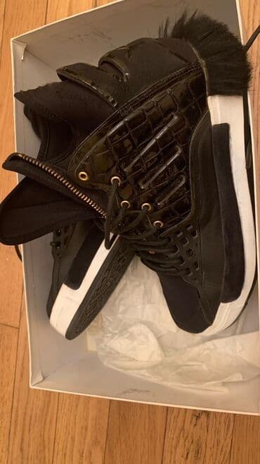 bu слипоны: Ölçü: 38, rəng - Qara, İşlənmiş — 1