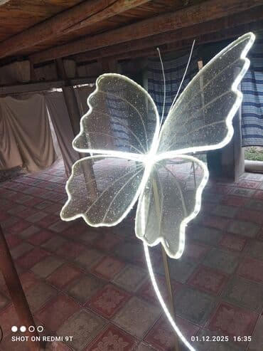 qebir ustu guller: 2 ədəddir LED kəpənək dizaynlı döşəmə lampası - Dekorativ kəpənək — 4