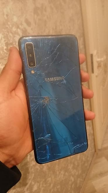 galaxy a6 2017: Samsung Galaxy A7 2018, 64 GB, rəng - Mavi — 3