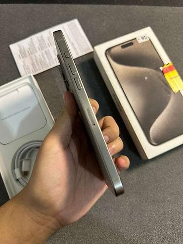 IPhone 15 Pro, 256 GB, Natural Titanium, Face ID — 2