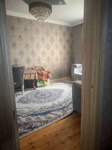 şeki satışda olan evlər: Binəqədi qəs. 5 otaqlı, 150 kv. m, Kredit var, Orta təmir — 11