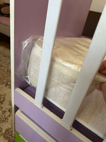 oglan ucun hediyeler: Oğlan və qız üçün, İşlənmiş, Dördbucaq, Beşik, Dəstsiz, Matras ilə, Yellənmə mexanizm ilə — 4