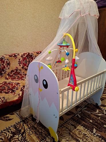 Oğlan və qız üçün, Dördbucaq, Beşik, Dəst ilə, Matras ilə, Yellənmə mexanizm ilə — 2