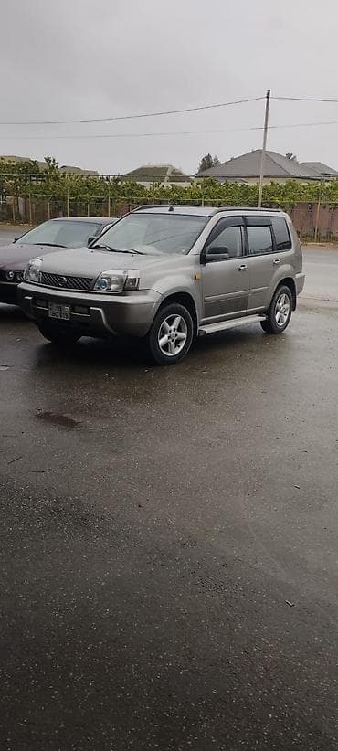 xtrail nissan: Nissan X-Trail: 2 l | 2001 il Ofrouder/SUV — 1