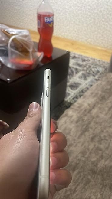 kredit telefon iphone: IPhone 11, 64 GB, Ağ, Simsiz şarj, Face ID — 4