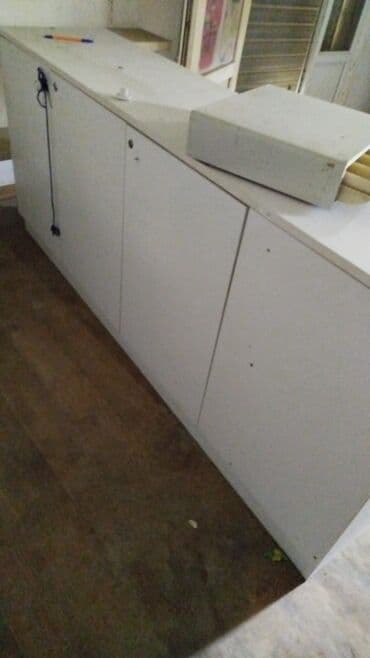 isdenmis xalcalar: Dolab və Masa — 6