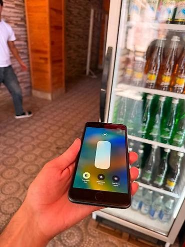 resmi 10 s: IPhone 8 Plus, 64 GB, Black Titanium — 2