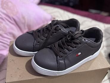 Qəhvəyi rəngdə klassik casual kadın krossovkası 38 razmer 1 defe