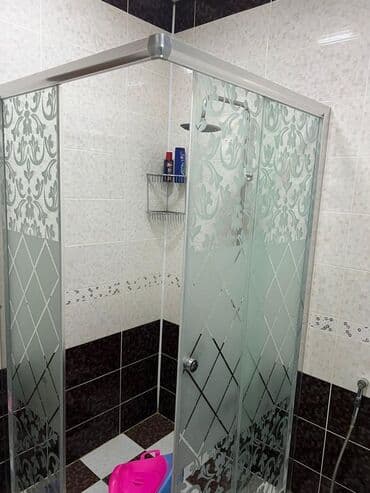 Duskabina Ölçu: 1.00× 1.00 Aksesuar material: alminium profil +