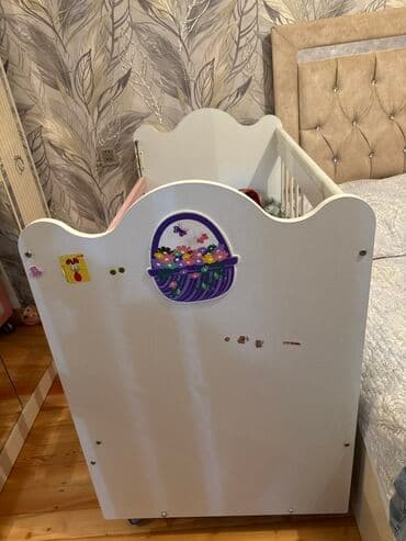 usaq ucun sekiller: Qız üçün, Dördbucaq, Beşik, Dəst ilə, Matrassız, Yellənmə mexanizmsiz — 2