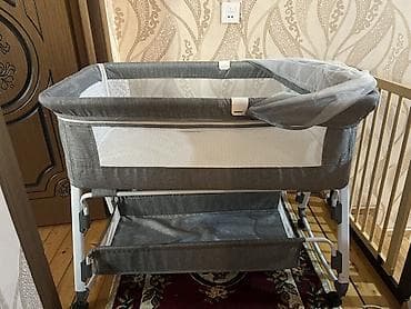 Beşiklər: Oğlan və qız üçün, İşlənmiş, Dördbucaq, Beşik, Matras ilə, Yellənmə mexanizmsiz — 4