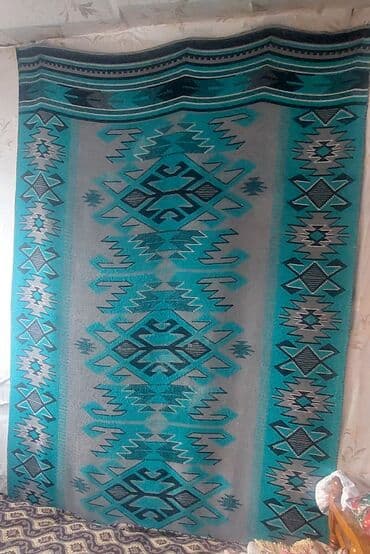 ədyal: Böyüklər üçün Qış üçün Yorğan — 1