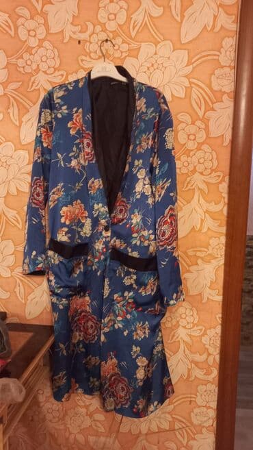 düz don modelləri: Qadın geyim dəsti – 4 fərqli model 1) Qırmızı paltar (etikə brendi) - — 6