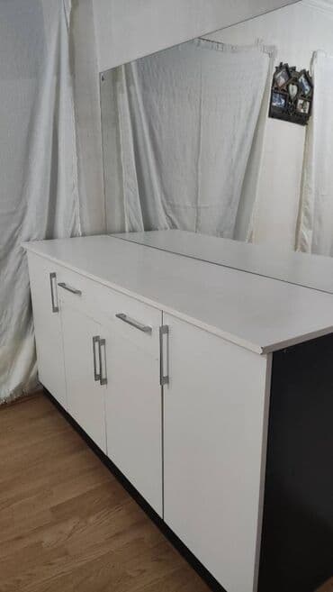 ev ucun guzguler: İşlənmiş, Güzgülü, Azərbaycan — 2