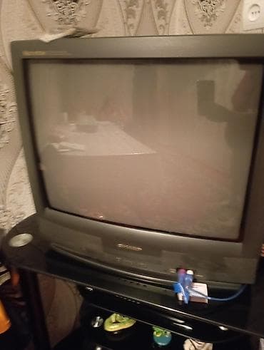 retro gramofon: Sharp kineskop televizor - Ekran: təxminən 29–32 düym, CRT (kineskop) — 1