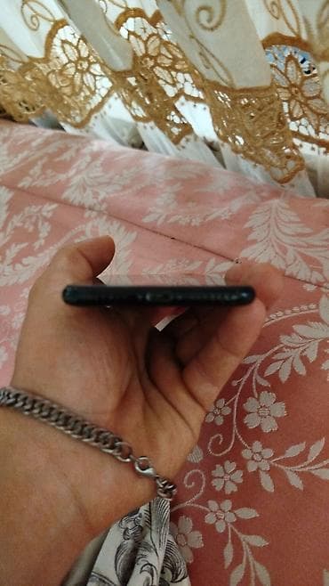 IPhone 7, 128 GB, Qara