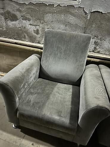 kresloları: Boz rəngli yumşaq kreslo - Material: məxməri tipli yumşaq parça - — 1
